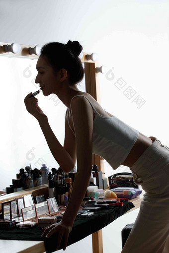 年轻<strong>女人</strong>化妆皮肤女演员亚洲人高端摄影图