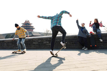 青年极限运动休闲装中国高清摄影
