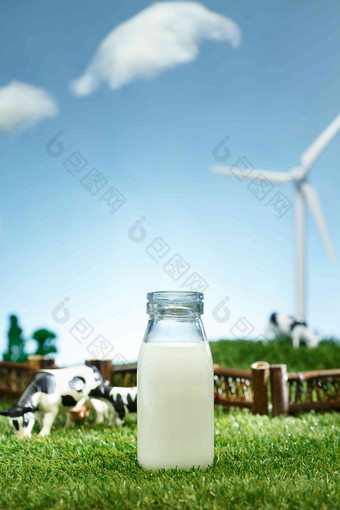 <strong>牛奶</strong>牧场概念玻璃杯有机食品高端<strong>场景</strong>