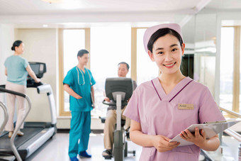 医务工作者锻炼保健工作服住院部氛围镜头