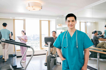 医务工作者锻炼男人工作服亚洲高清照片