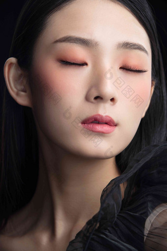 时尚美女妆面中国氛围镜头
