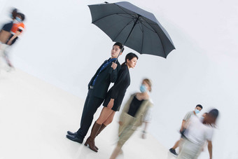 商务人士<strong>雨伞</strong>女人覆盖清晰影相
