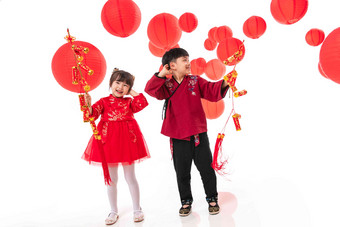 新年放鞭炮的欢乐男孩女孩亚洲人高质量摄影图