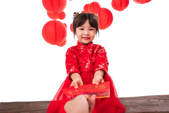 新年收到红包的快乐小女孩东方清晰拍摄