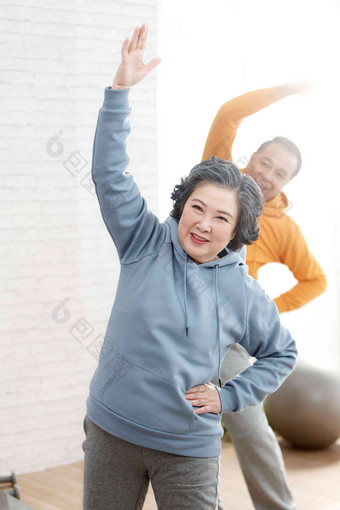 老年夫妇健身运动东方人高清场景
