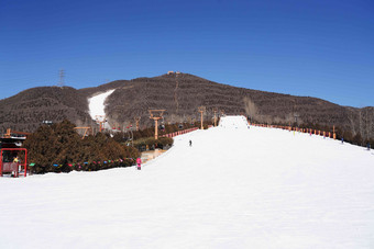 滑雪场雪场男人雪寒冷的氛围镜头
