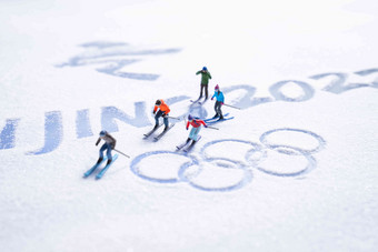 奥运滑雪运动员象征高清相片