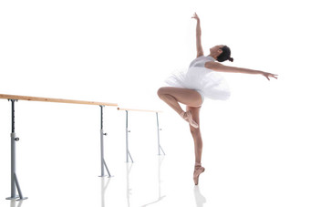 练习跳芭蕾的青年女人成年人氛围拍摄