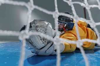 冰球运动员动员东方人冰防护品高端镜头