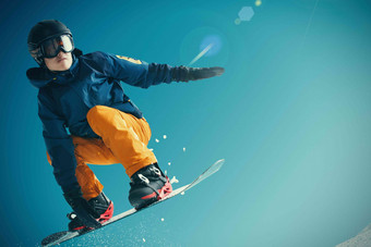 滑雪男人东方人滑雪镜自由氛围照片