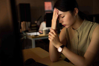 女士青年女人郁闷职业摄影