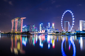 新加坡城市天际线晚上