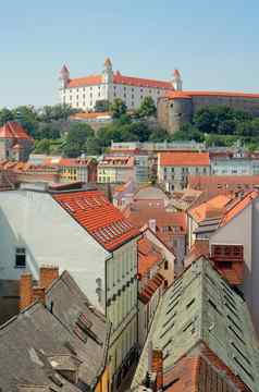 视图布拉迪斯拉发城堡成立ixth世纪