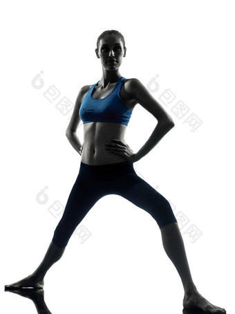 女人锻炼瑜伽战士位置轮廓
