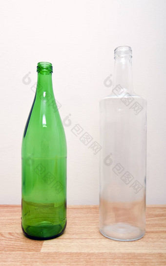 绿色<strong>玻璃瓶</strong>清晰的<strong>玻璃瓶</strong>