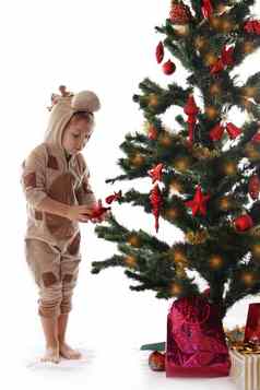 男孩长颈鹿服装圣诞节树