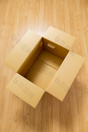 棕色（的）纸箱盒子