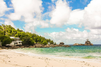美丽的绿松石异国情调的热带海滩塞舌尔