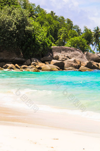 美丽的异国情调的热带海滩塞舌尔