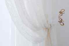 透明的白色窗帘
