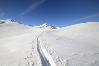 冬天冒险阿尔卑斯山脉