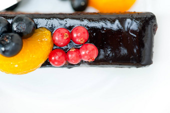 巧克力水果蛋糕