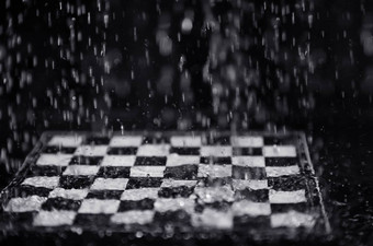 棋盘雨