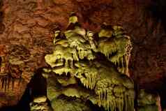 奇怪的石笋形状索勒洞穴以色列