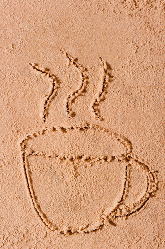 画沙子热杯咖啡