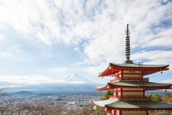 红色的<strong>宝塔山</strong>富士景观