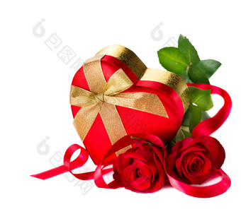 情人节心形状礼物盒子红色的玫瑰花束