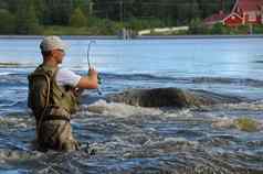 鳟鱼钓鱼库桑科斯基河芬兰