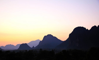 美丽的日落天<strong>空山</strong>