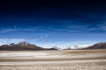 沙漠山蓝色的天空白色云Altiplano<strong>玻利维亚</strong>