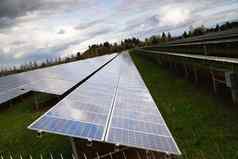 大银行非晶太阳能面板绿色可再生能源太阳
