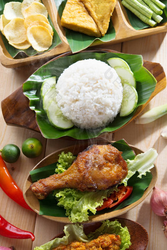 印尼炸鸡大米