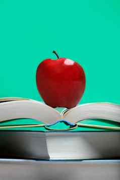 书红色的苹果