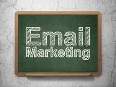 业务概念电子邮件市场营销黑板背景