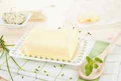 乳制品产品黄油Herbal黄油木表格