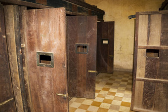 高棉语胭脂监狱细胞