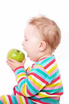 婴儿吃绿色苹果