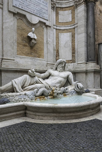 雕像海王星喷泉罗马意大利