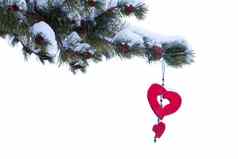 红色的心冬天圣诞节树点缀孤立的