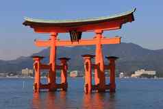 鸟居神道教神社