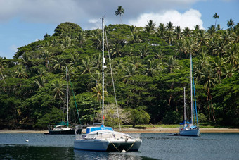 帆船萨武萨武港瓦莱武岛斐济