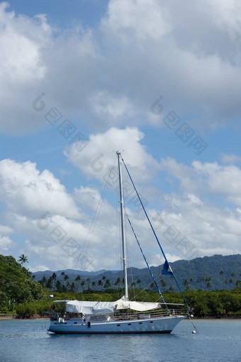 帆船萨武萨武港瓦莱武岛斐济