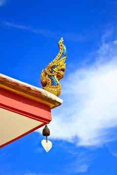 泰国龙王龙雕像