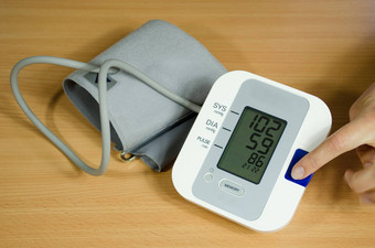 测量血压力手指开始按钮