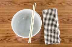 白色碗筷子厨房毛巾